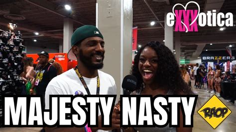 EXXXOTICA MIAMI 2022: Interview With Avery Jane .